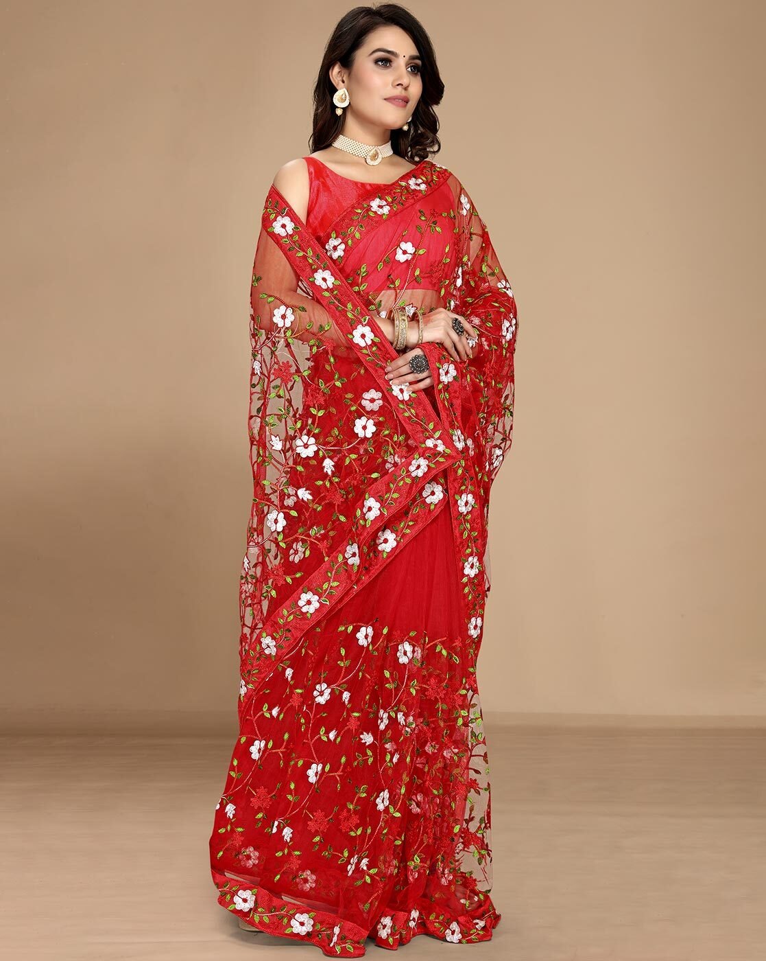 -1117Wx1400H-466928952-red-MODEL3