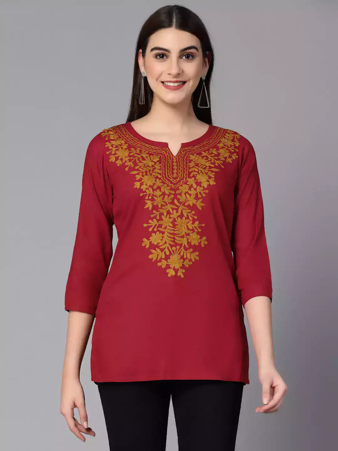 red-mus-aari-short1.webp